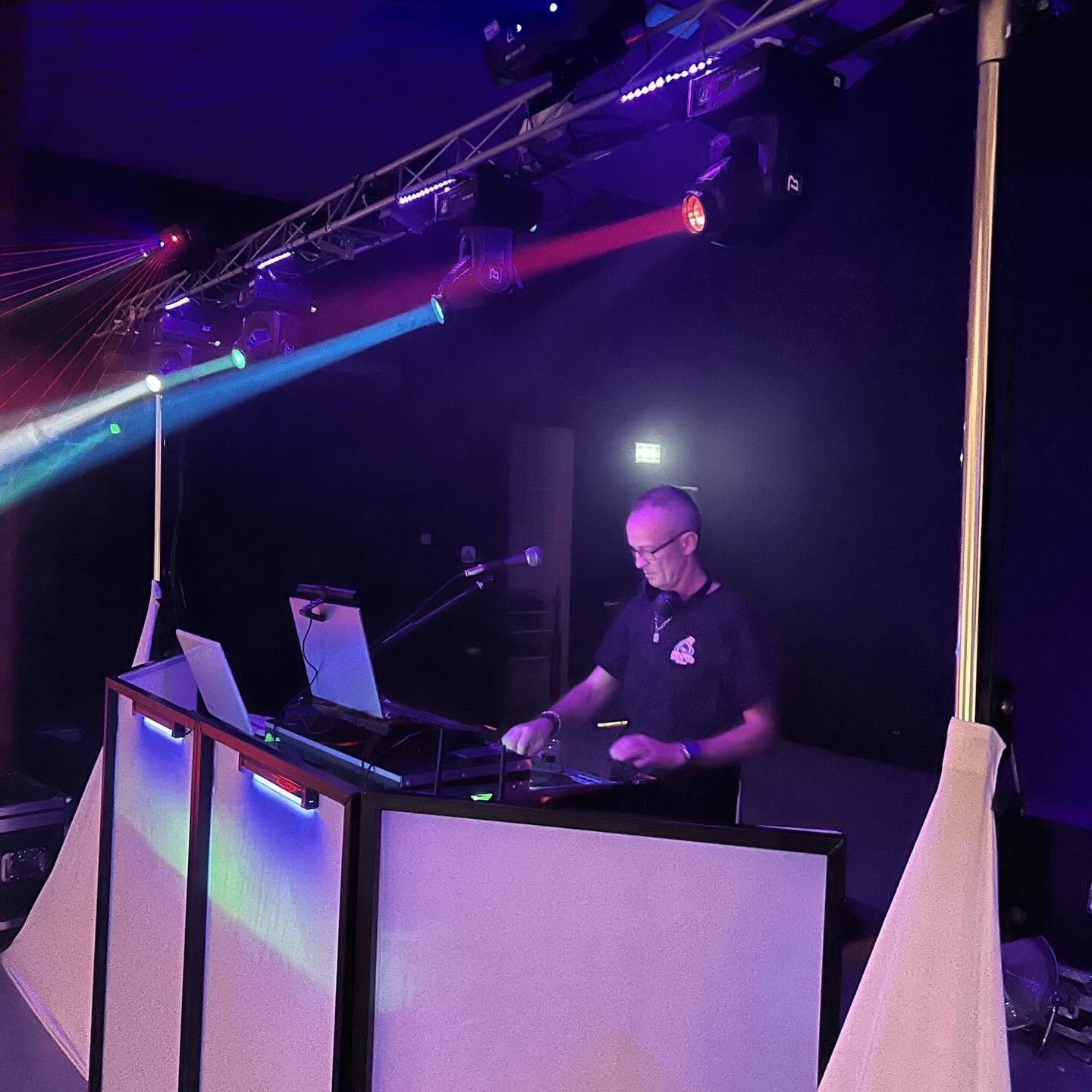 Animation DJ Hits Fun